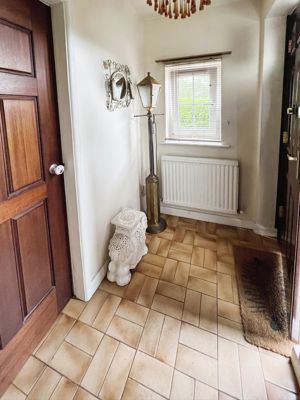 Entrance Porch- click for photo gallery